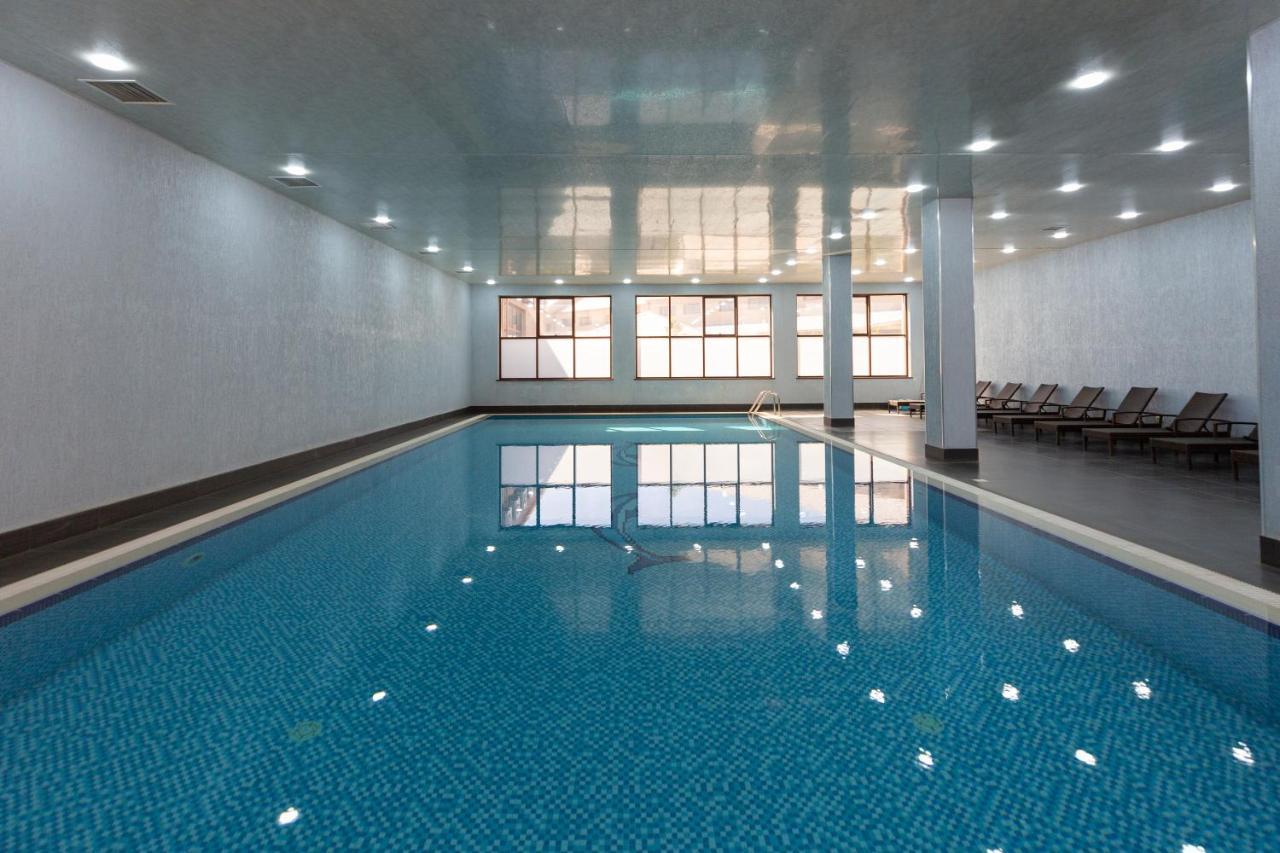La Defense Hotel Ереван Екстериор снимка